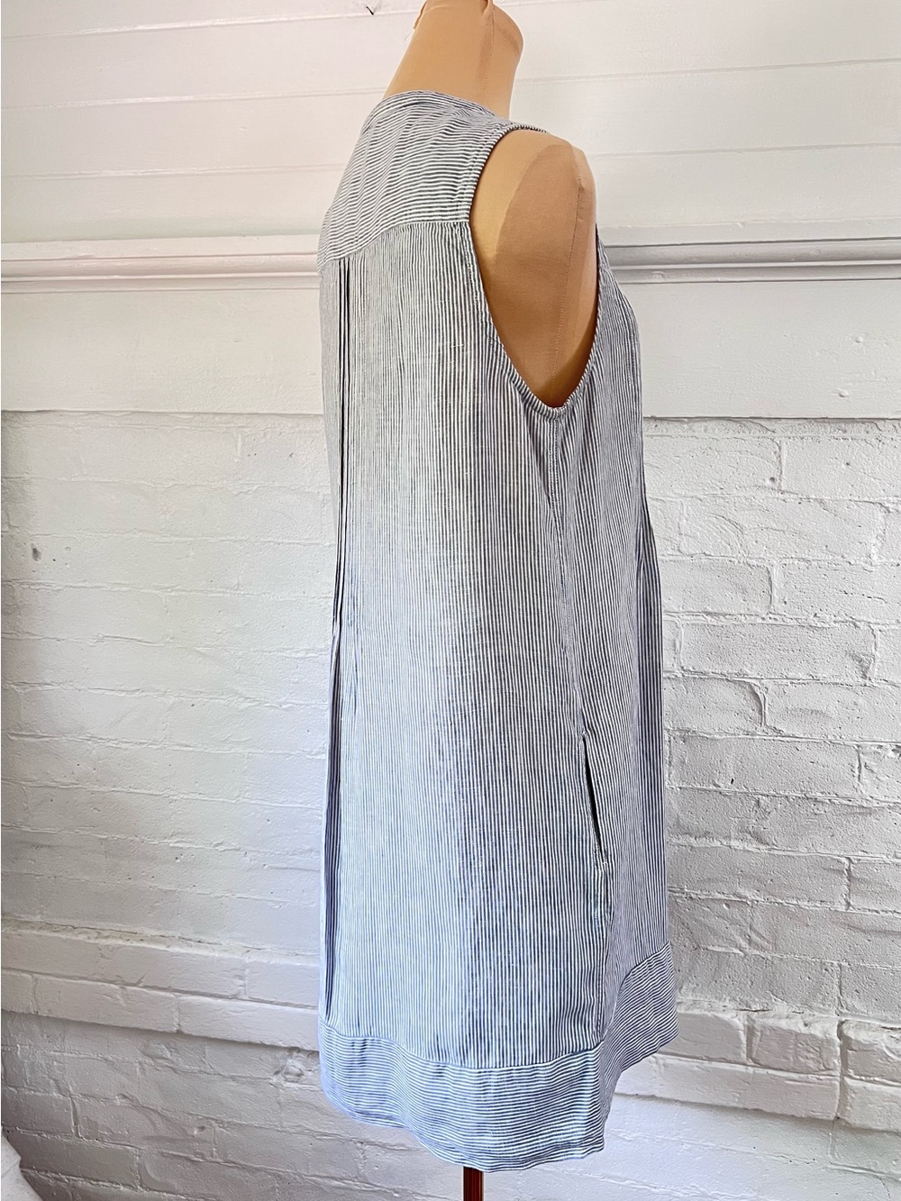 Faherty Sleeveless Mini Dress in White and Navy Pinstripe - Picture 7 of 13